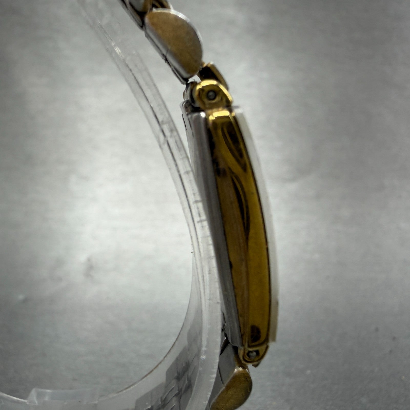 Rado Florence Tank Watch Women 18mm MOP Dial Gold Tone 153.3606.2 New Battery3