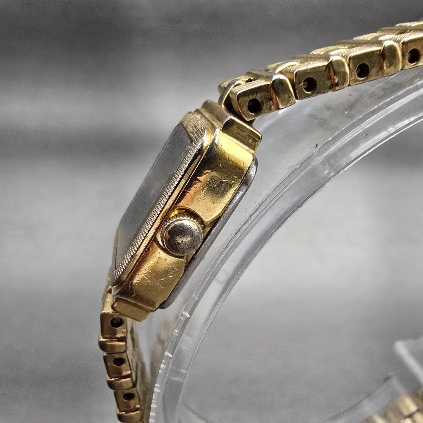 Seiko Tank Watch Women 13mm Black Dial Gold Tone Rectangle 1E20-5689 New Battery2