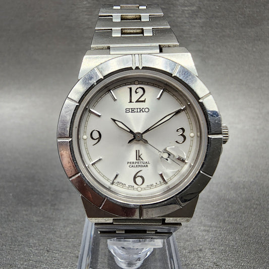 Seiko Lukia Perpetual Calendar Watch Women 30mm Silver Dial Steel 4f32-0130 PART