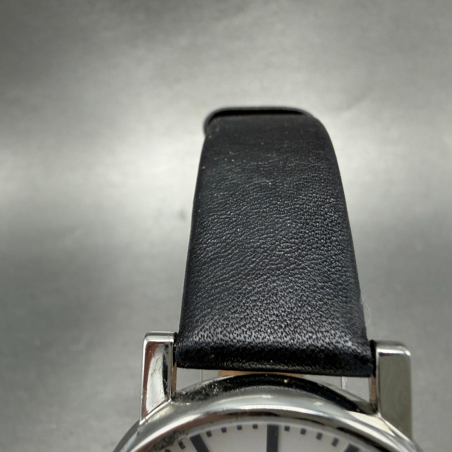 Mondaine Watch Men 35mm White Dial Steel Round Leather Band New Battery4