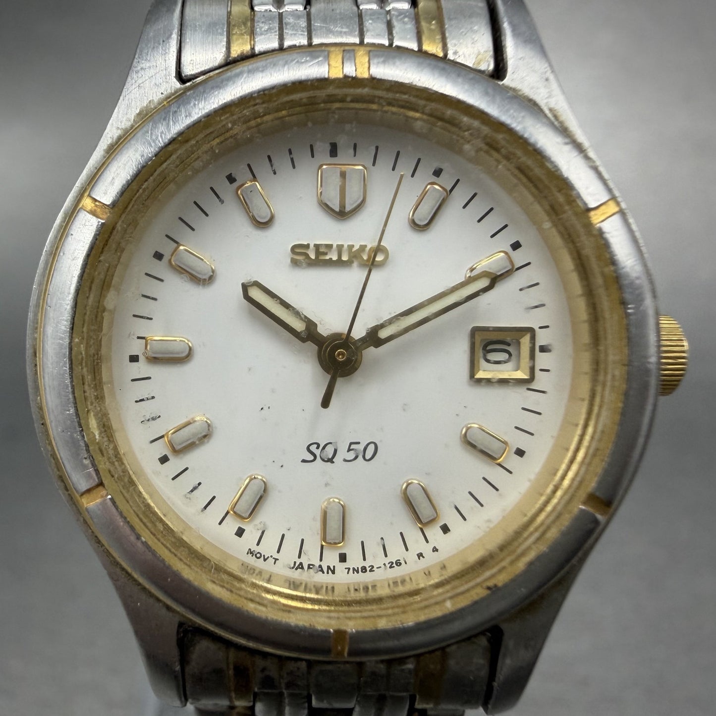 Seiko SQ 50 Watch Women 26mm White Dial Two Tone Date 7N82-0530 New Battery1