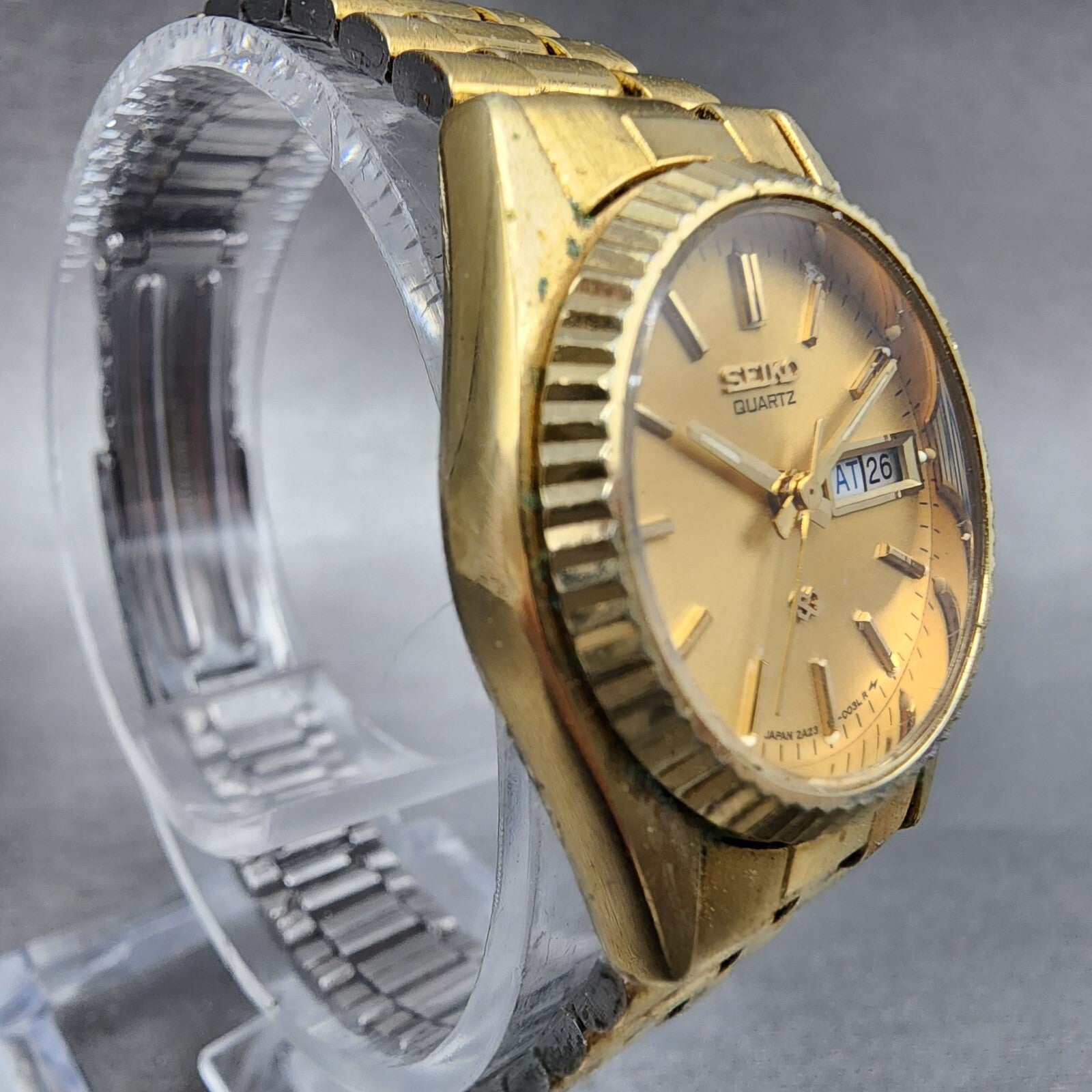 Seiko SQ Watch Women 25mm Gold Dial Gold Tone Daydate Round 2A230039 NewBat VTG3