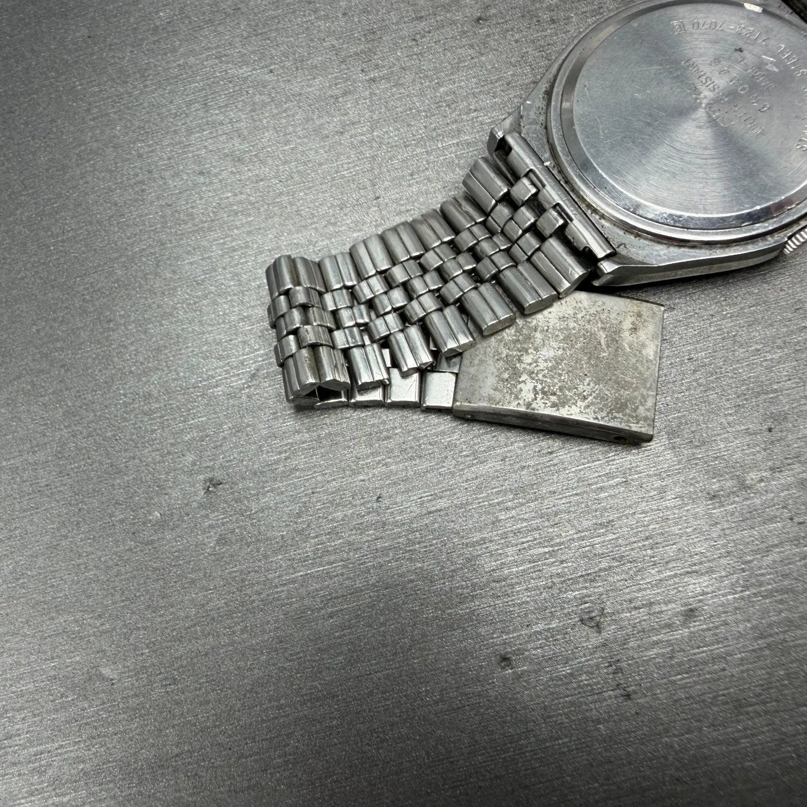 47930952