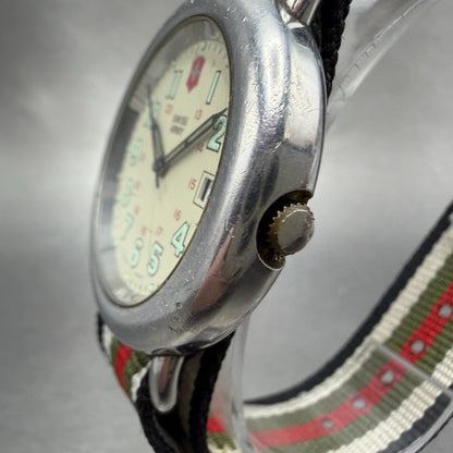 Victorinox Swiss Army Calvary Watch Men 37mm Cream Dial Silver Tone Date PARTSTS3