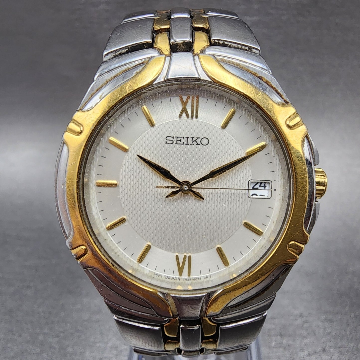 Seiko Watch Men 37mm White Dial Two Tone Date Round READ!!!!! New Batt 7N426C100