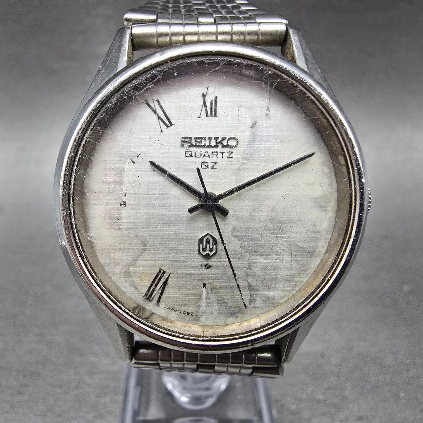 Seiko QZ Watch Men 36mm Silver Dial Silver Tone Round 0920-8000 New Battery VTG0