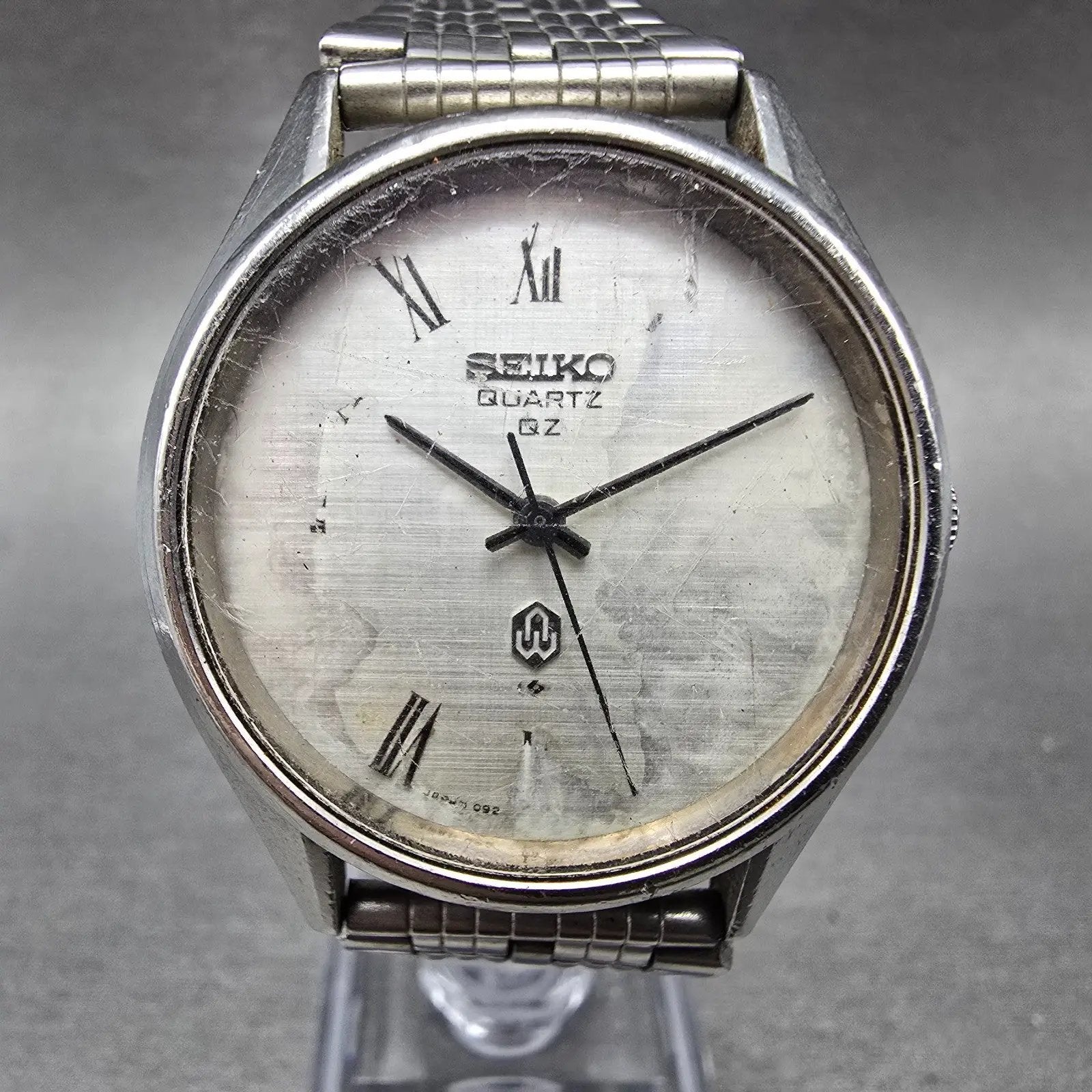 Seiko QZ Watch Men 36mm Silver Dial Silver Tone Round 0920-8000 New Battery VTG0