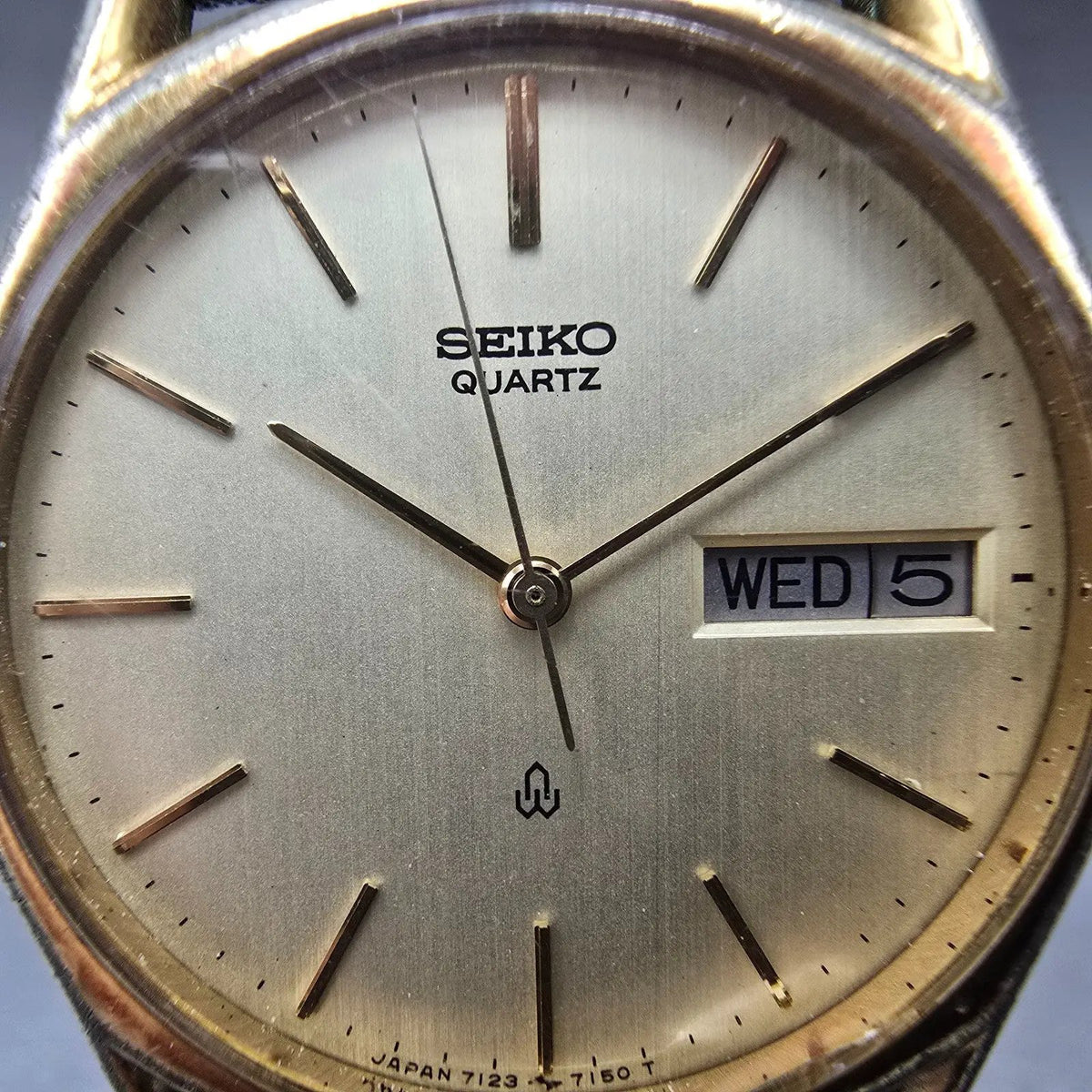 Seiko Watch Men 32mm Gold Dial Gold Tone Daydate Round 7123-7090 New Battery1