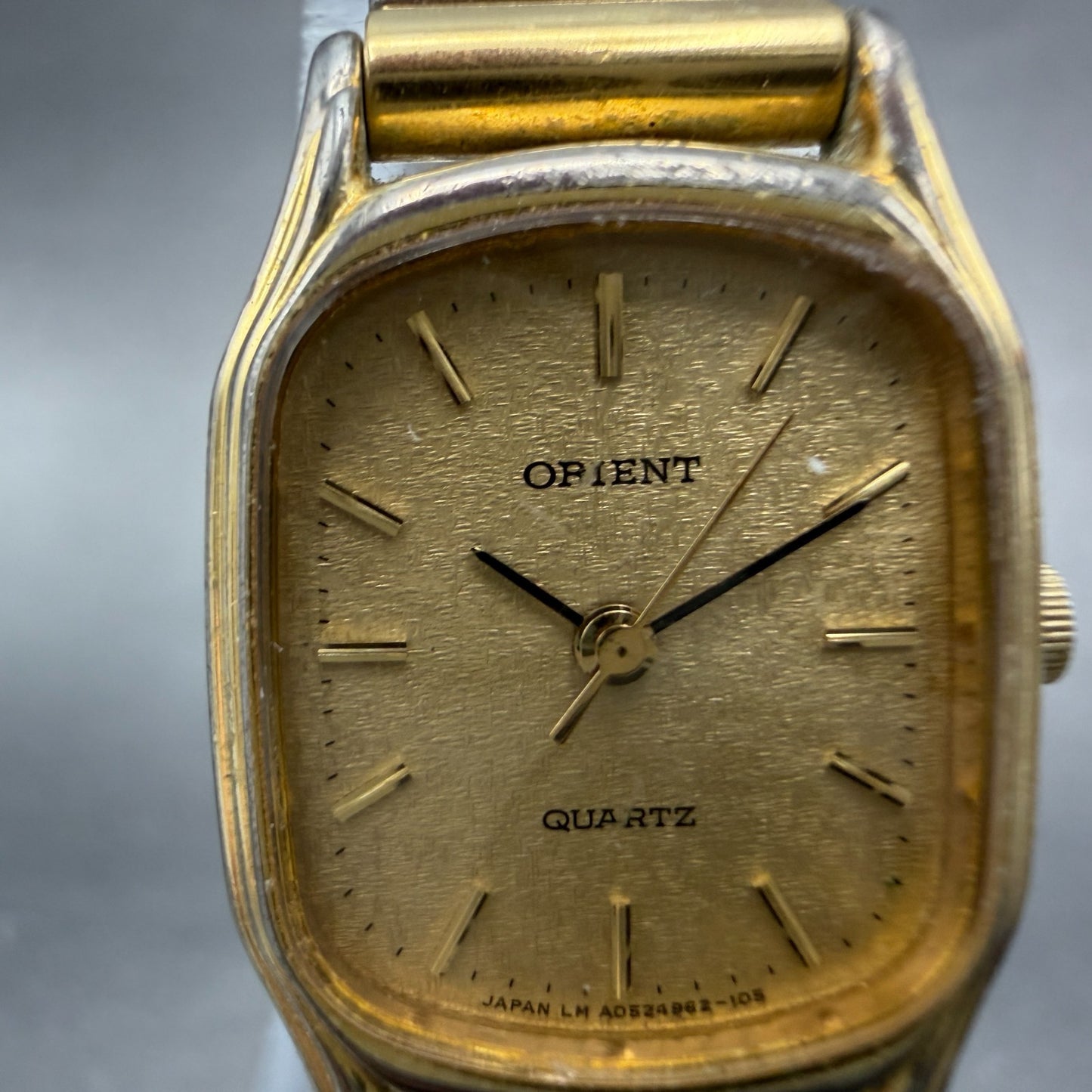 Orient Watch Women 19mm Gold Dial Gold Tone Oval A054960-20 New Battery1