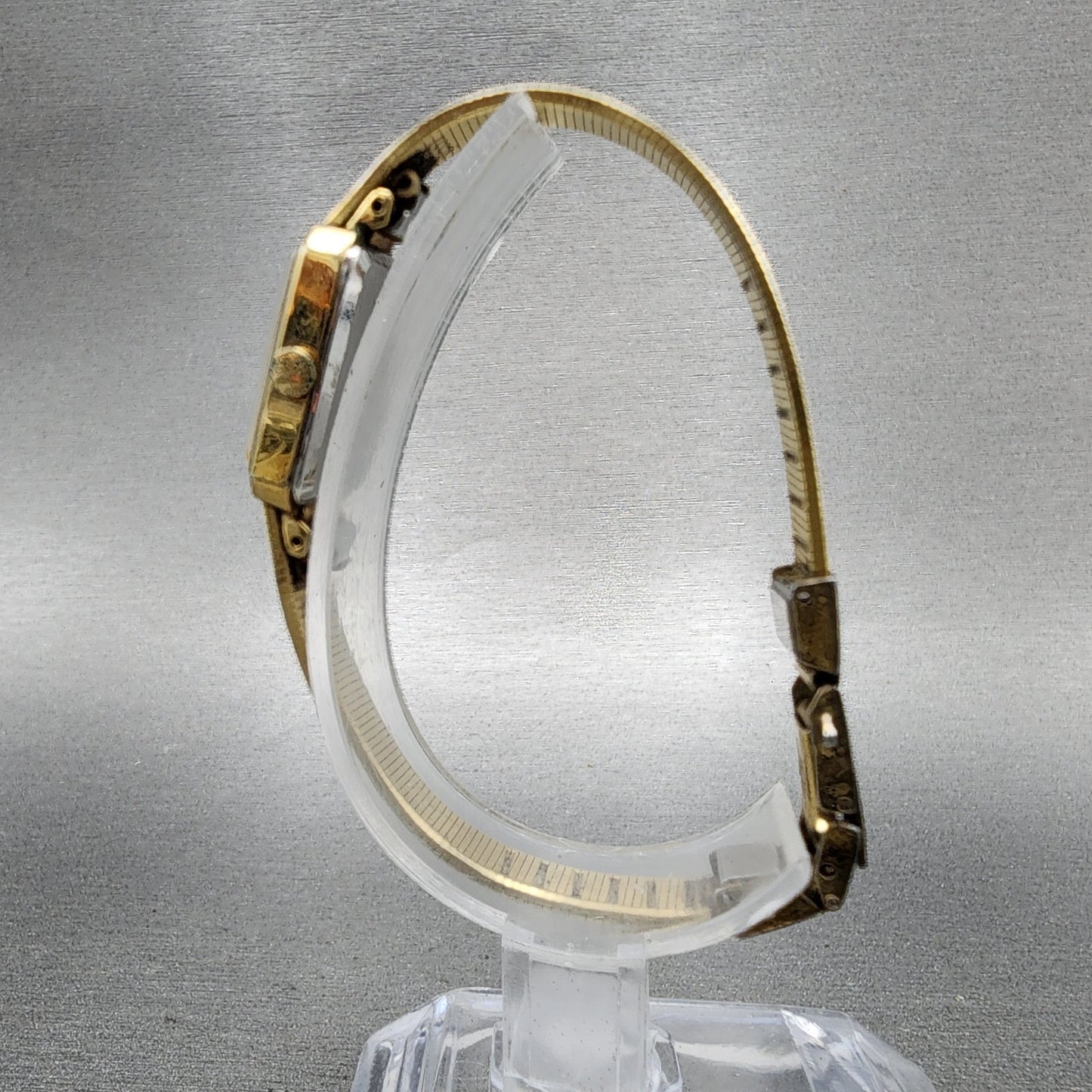 Seiko Tank Watch Women 14mm Champagne Dial Gold Tone 13205770 New Battery6