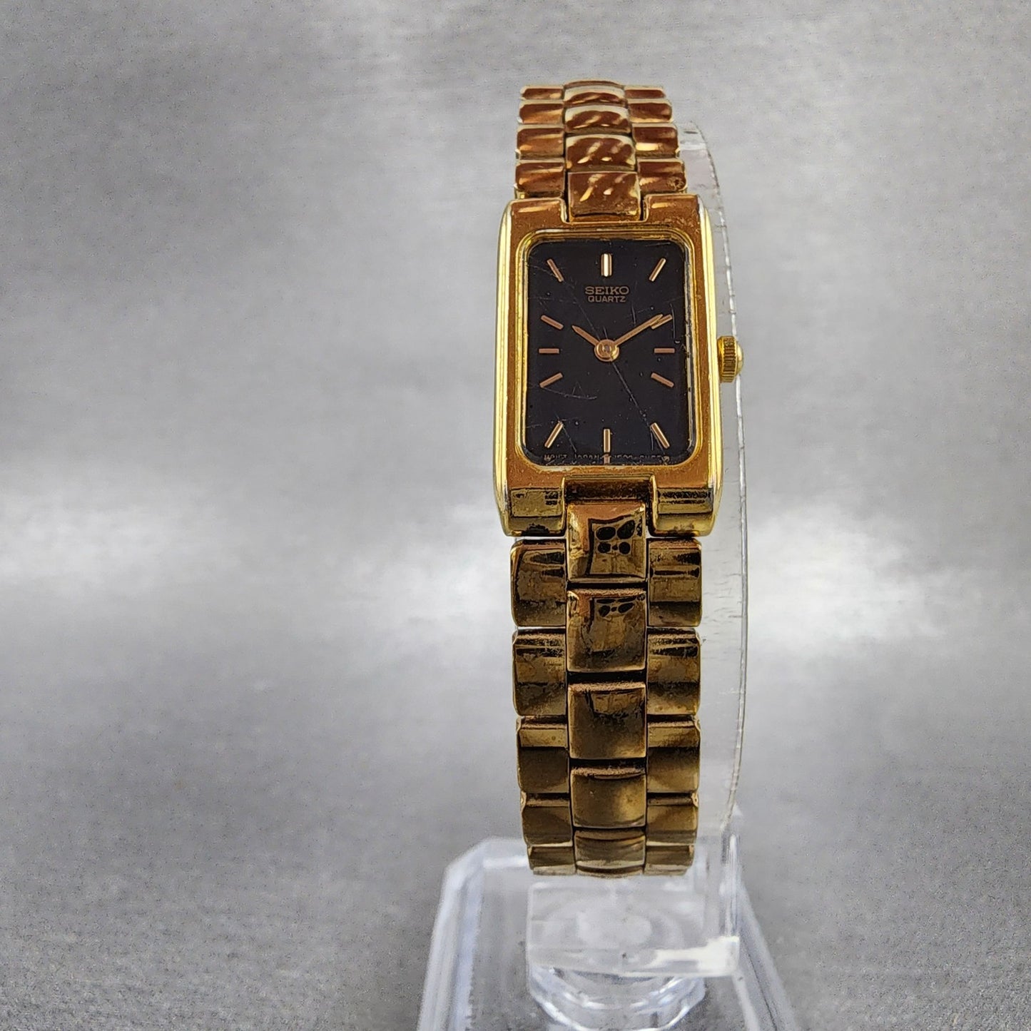 Seiko Tank Watch Women 14mm Black Dial Gold Tone Rectangle 1F205D20 New Battery5