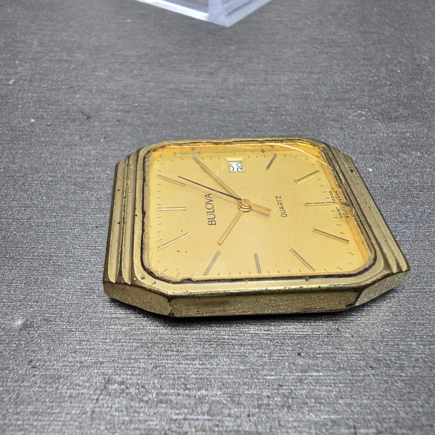 Bulova Watch Men 29mm Champagne Dial Gold Tone Date READ!!!!! 82348 New Battery3