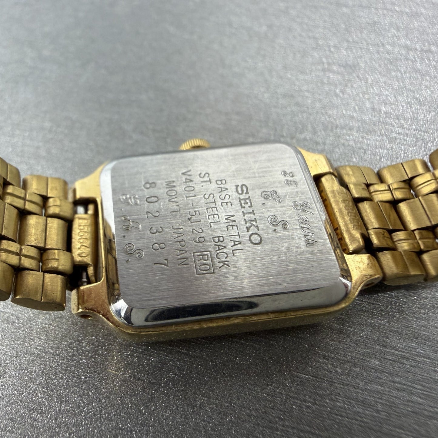 Seiko Tank Watch Women 18mm Champagne Dial Gold Tone Rectangle V401-5129 NewBatt9