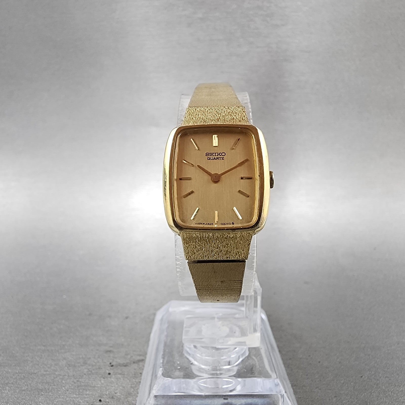 Seiko Tank Watch Women 18mm Gold Dial Gold Tone Rectangle 23205229 New Battery5