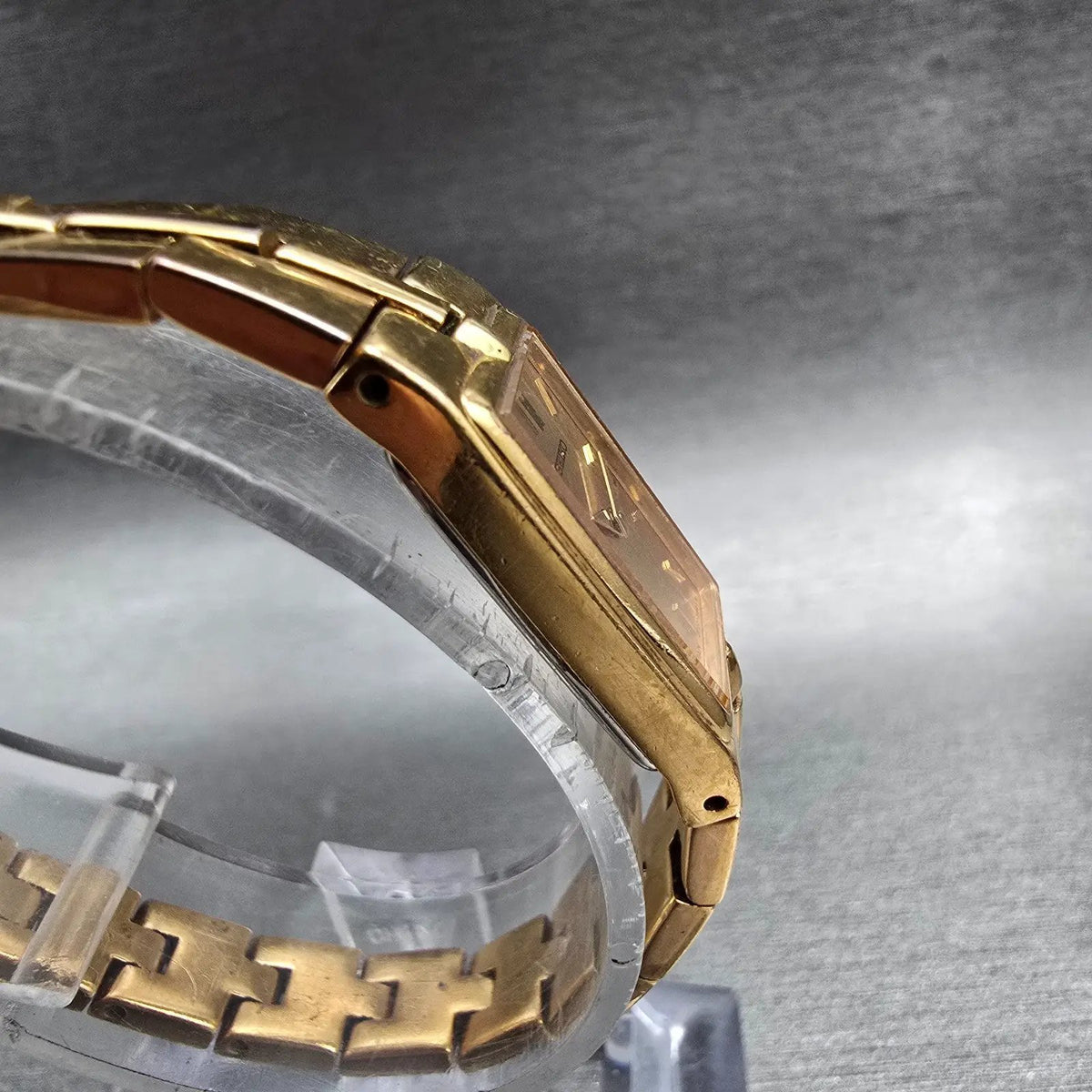 Seiko Tank Watch Women 13mm Gold Dial Gold Rectangle 2E20-7479 New Battery 564563