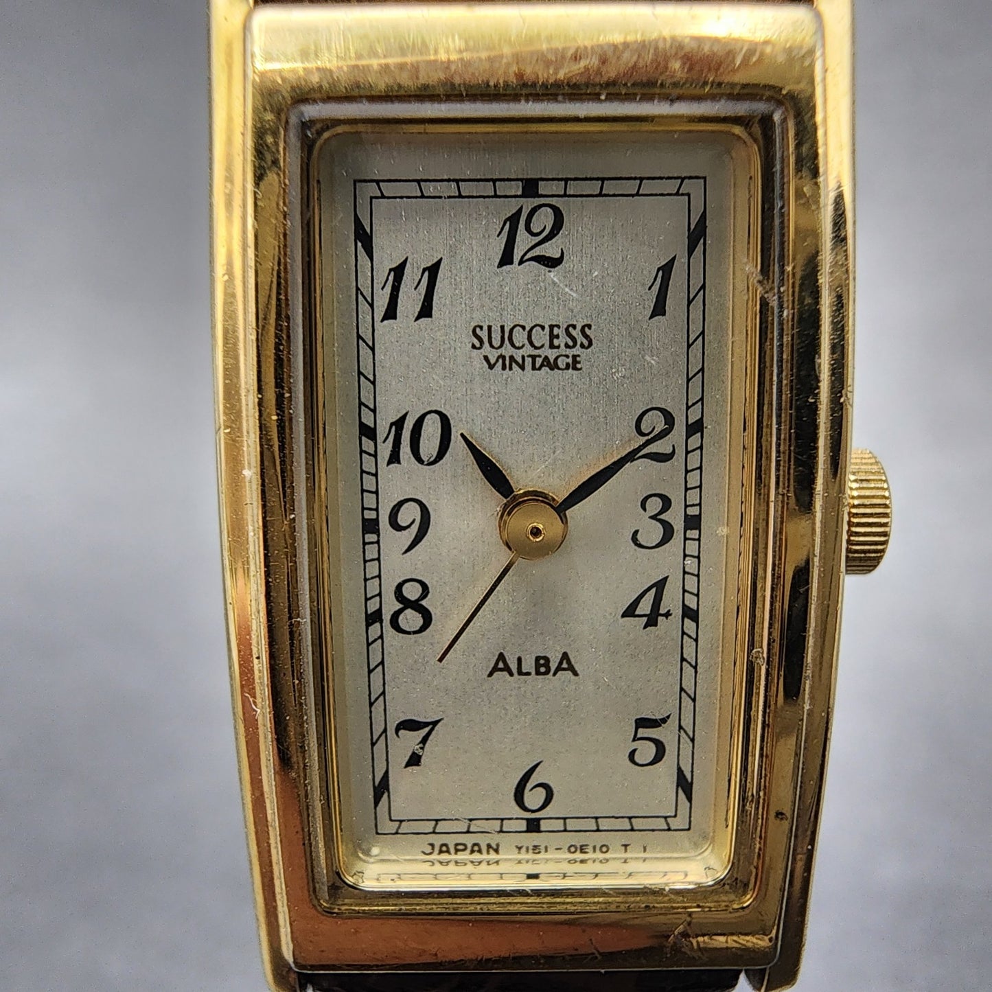 Seiko Alba Success Tank Watch Women 16mm Silver Dial Gold Tone Y1515a30 New Bat1