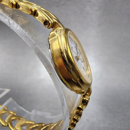 Bulova Watch Women 17mm White Dial Gold Tone Oval 97T70 New Battery3