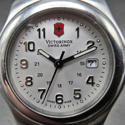 Victorinox Swiss Army Watch Women 33mm Silver Dial Silver Tone Date 24705 NewBat1