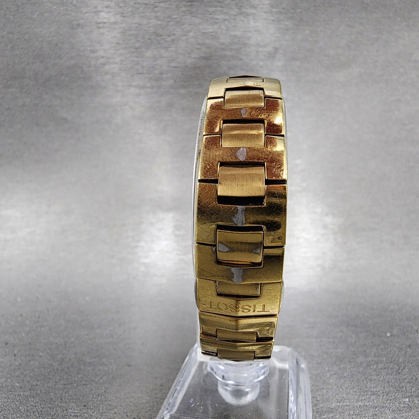 Tissot Watch Women 23mm Silver Dial Gold Tone Round L520 New Battery7