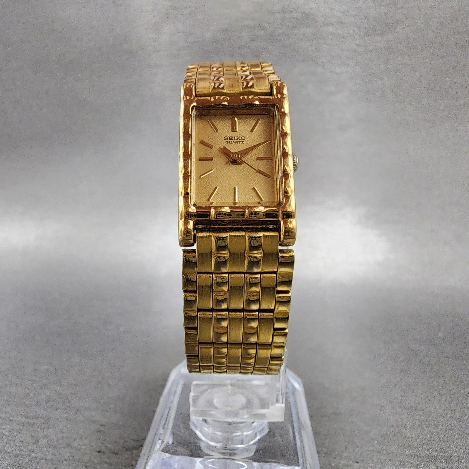 Seiko Tank Watch Women 16mm Gold Dial Gold Tone Rectangle 1N015A69 New Battery5