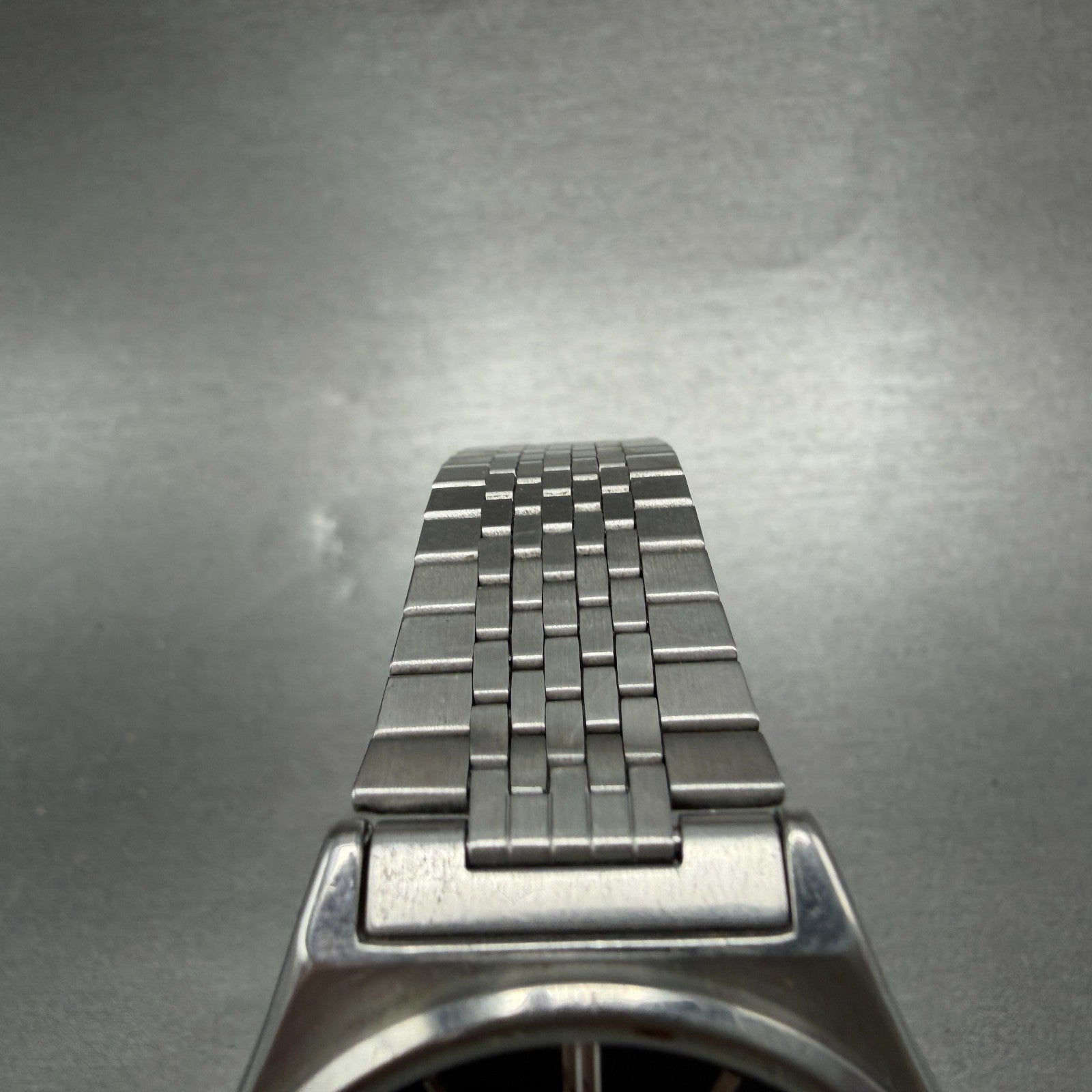 Seiko Alba Watch Men 37mm Black Dial Silver Tone Daydate V743-0a20 New Battery 44