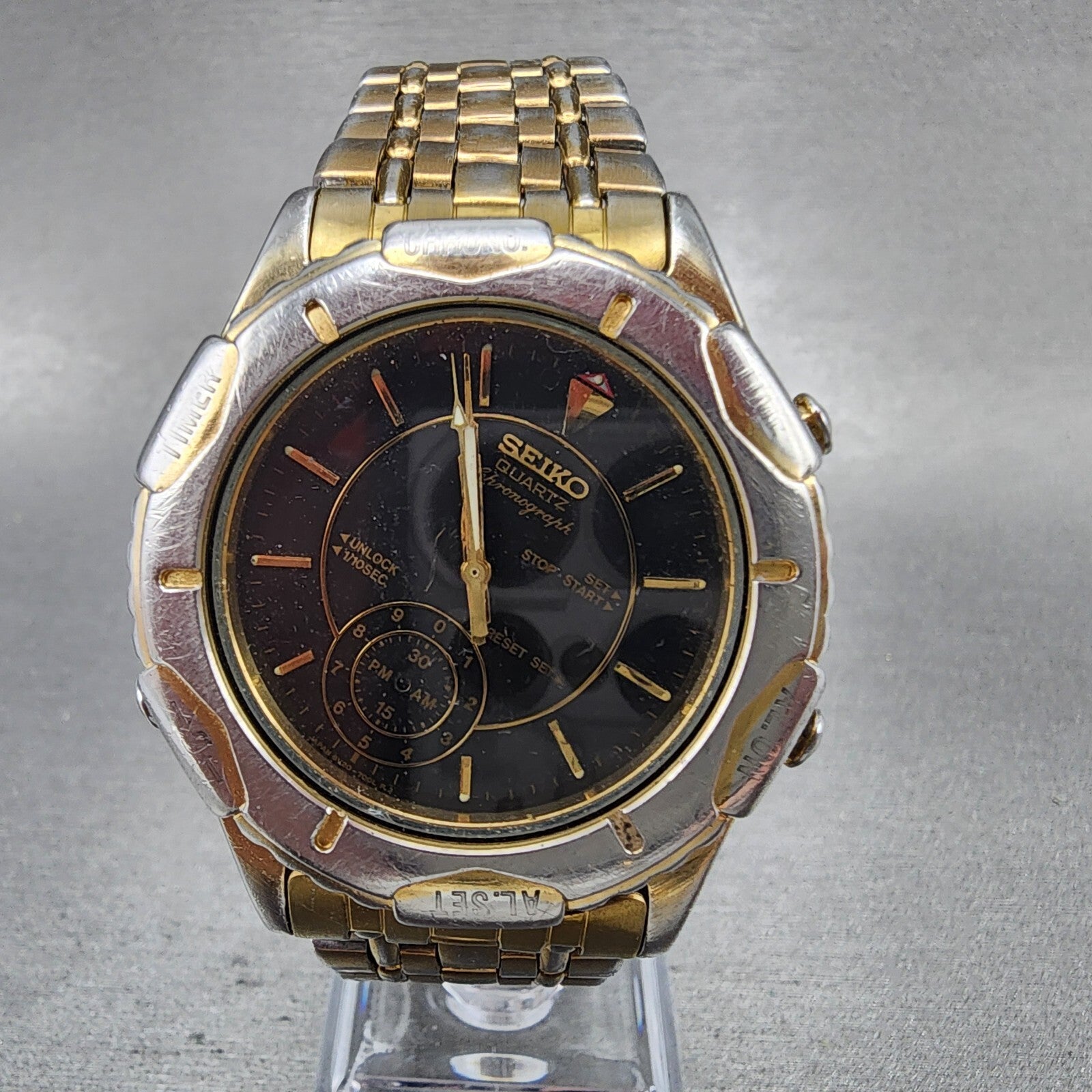 Seiko Chronograph Watch Men 39mm Black Dial Gold Tone Alarm 8V207000 PARTS0