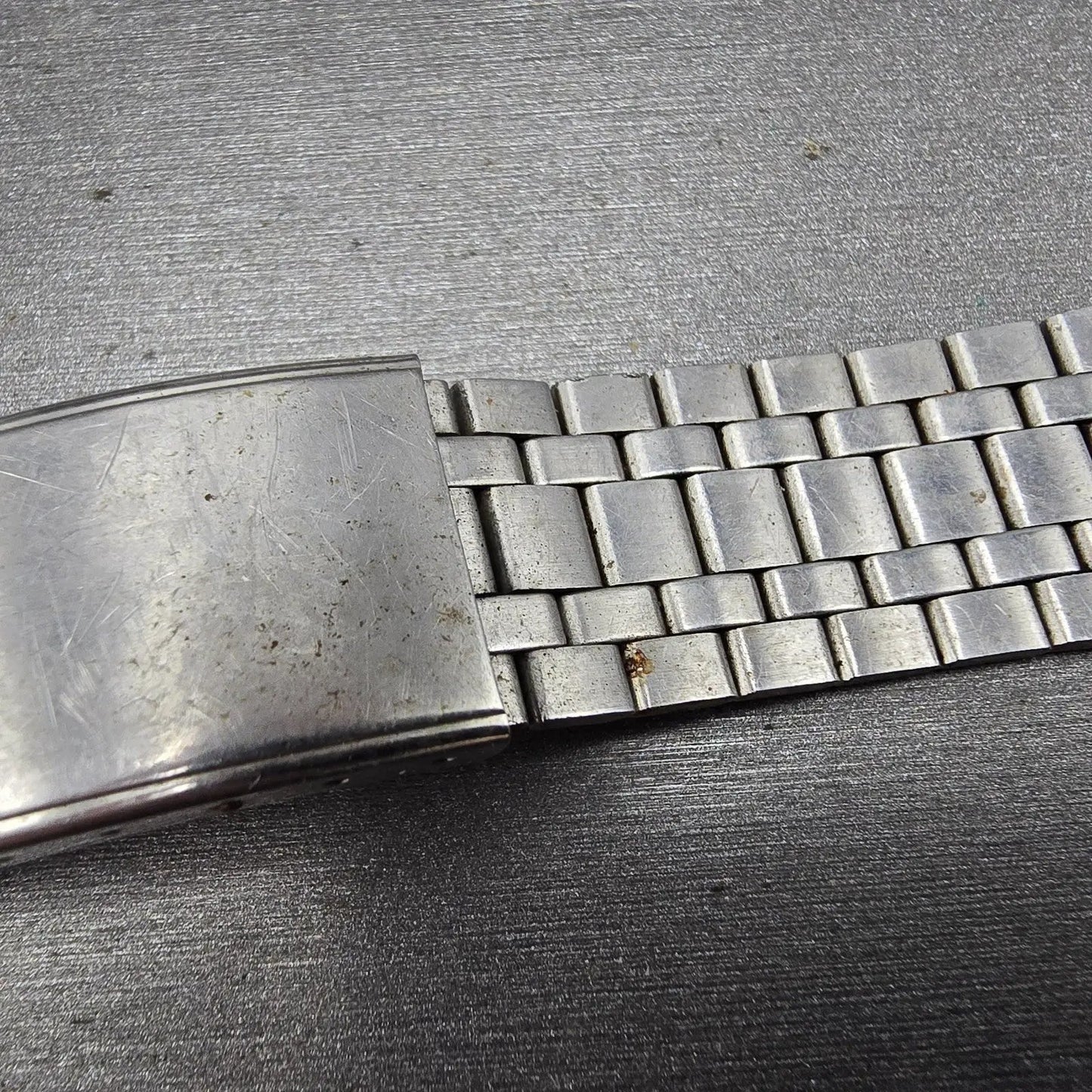 Seiko SQ Bracelet 20mm Stainless Steel Silver Tone Tri Folding Clasp VTG 610504