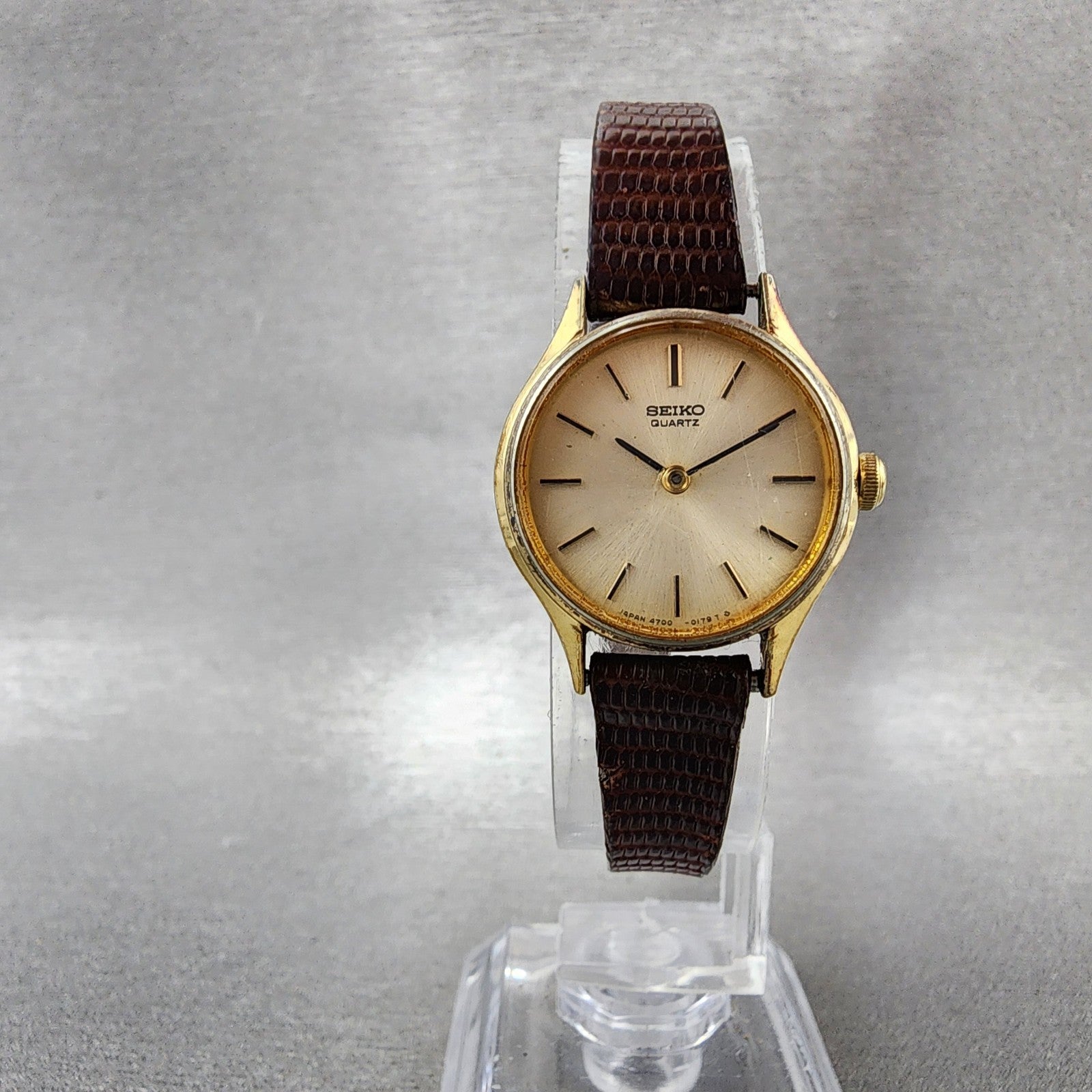 Seiko Watch Women 23mm Champagne Dial Gold Tone Round 47000059 New Battery5