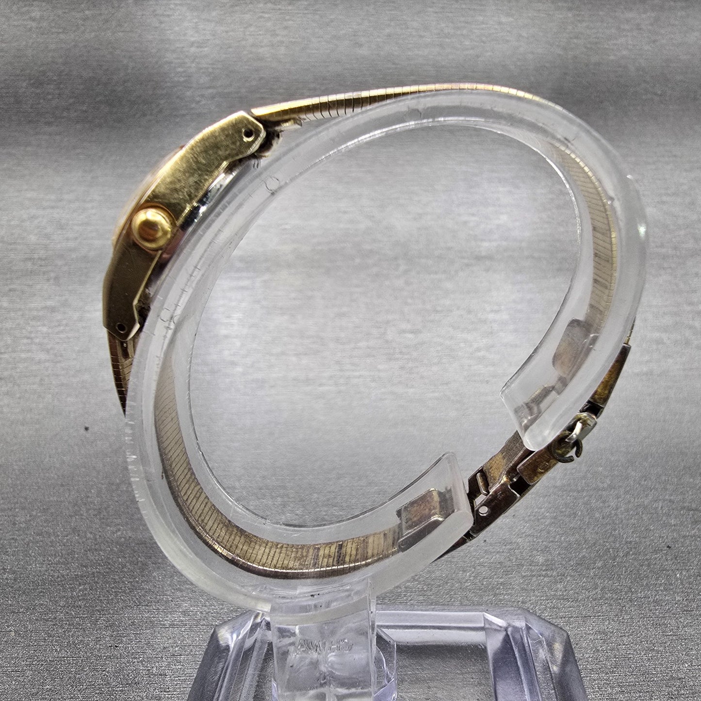 Seiko Watch Women 17mm Champagne Dial Gold Tone Round 5421-0030 New Battery VTG6
