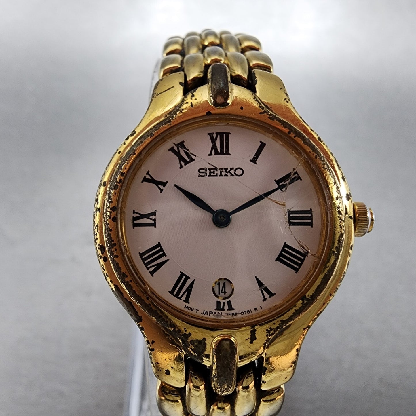 Seiko Watch Women 26mm White Dial Gold Tone Date Round 7N890420 New Battery1