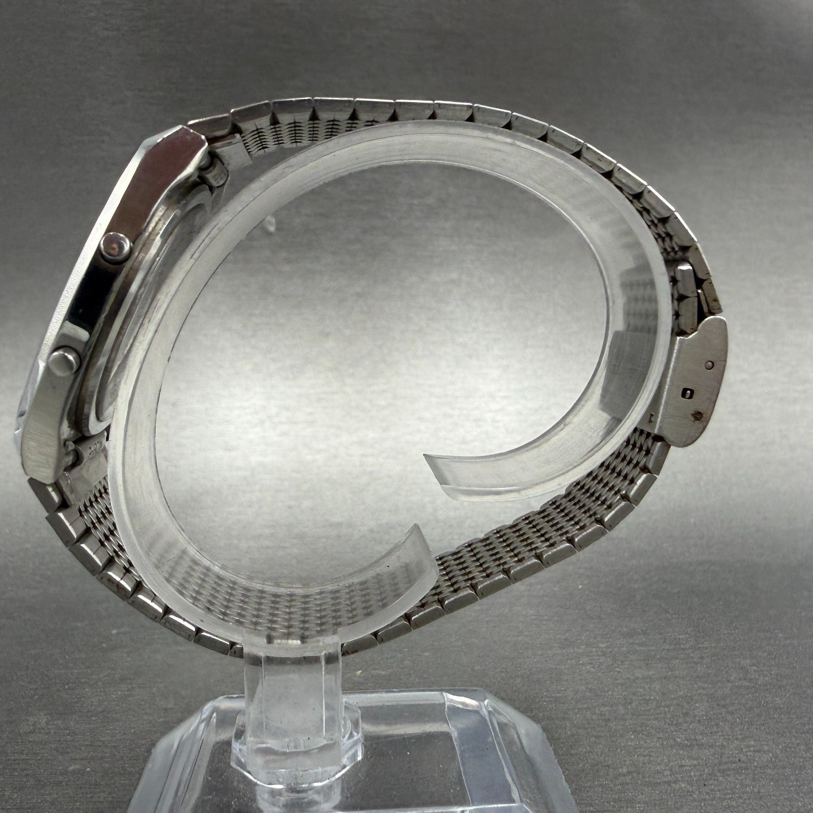 Casio Casiotron Watch Men 32mm Digital Daydate Oval 49CS-35 Vintage PARTS7