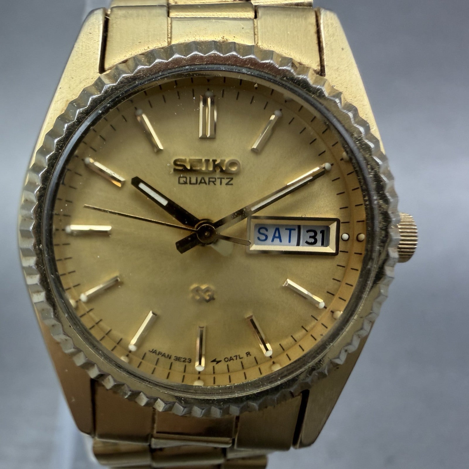 Seiko SQ Watch Women 24mm Champagne Dial Gold Tone Daydate 3e230a69 New Battery1
