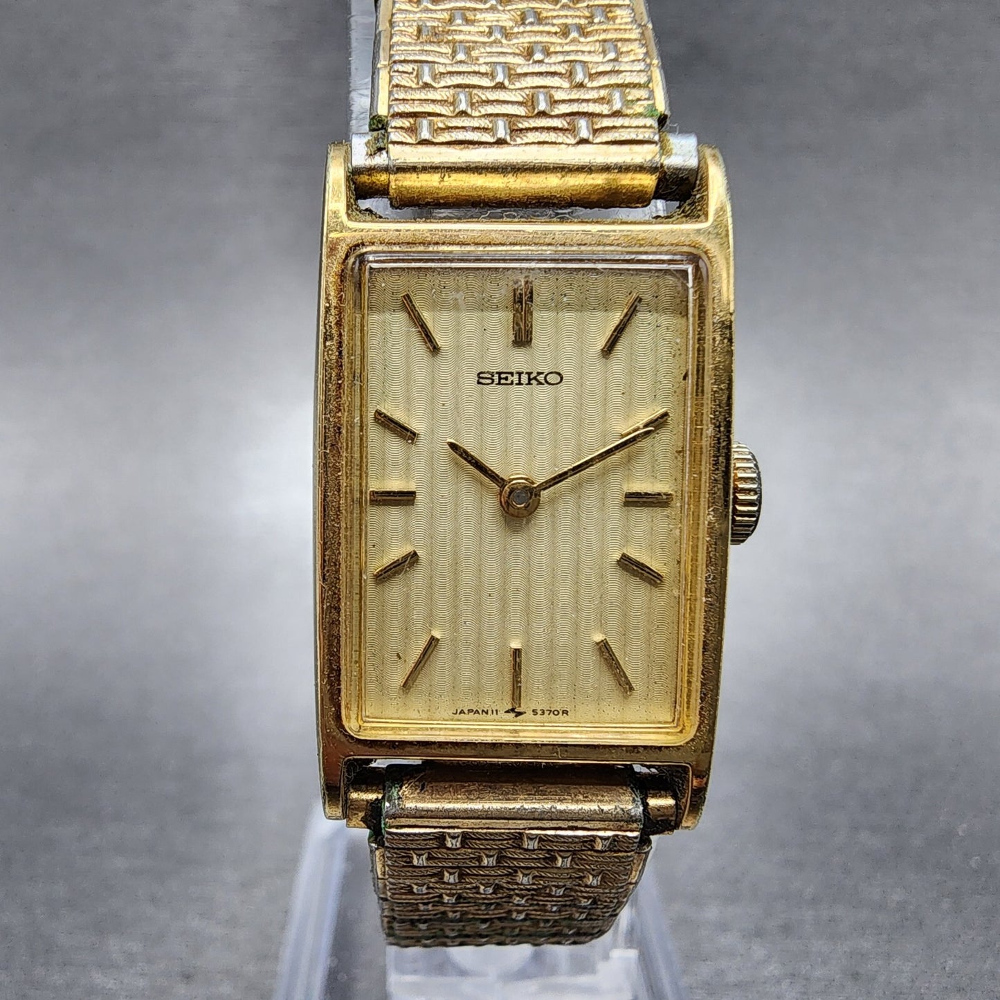VTG Seiko Tank Watch Women 17mm Champagne dial Gold Tone Rectangle Manual Wind0