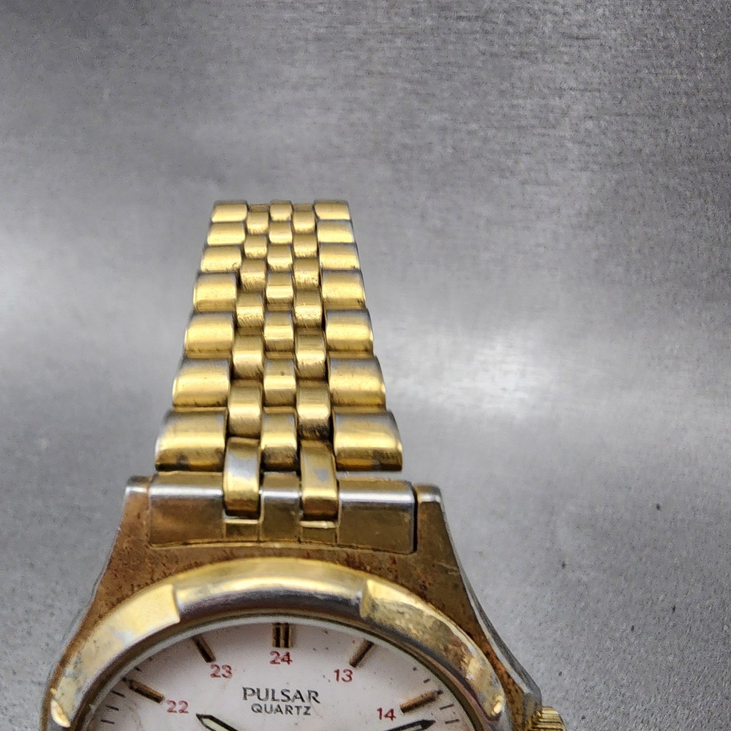 Pulsar Watch Men 37mm White Dial Gold Tone Daydate Round Y1487060 New Battery5