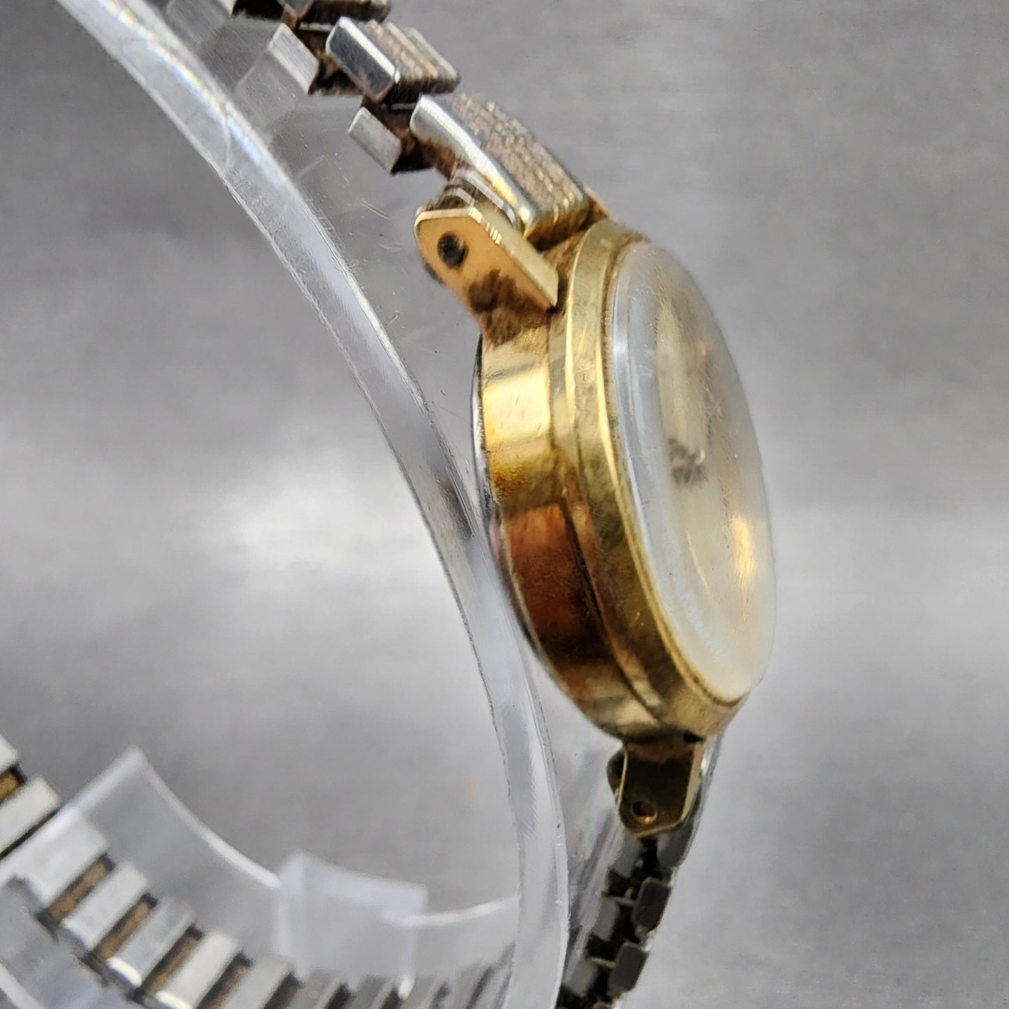 Seiko Watch Women 20mm Champagne Dial Gold Tone Manual 110039 Runs3