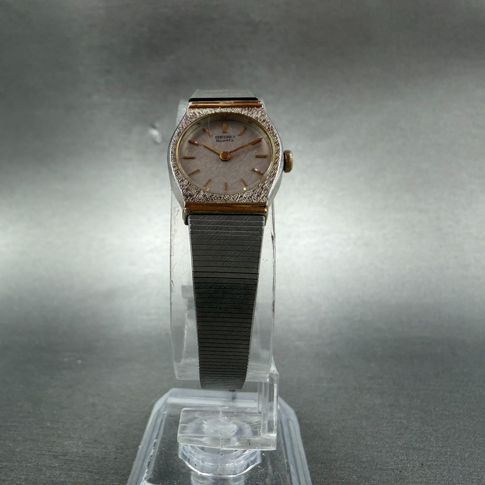 Seiko Watch Women 16mm Silver Dial Two Tone Round 2C20-0259 New Battery 56G5