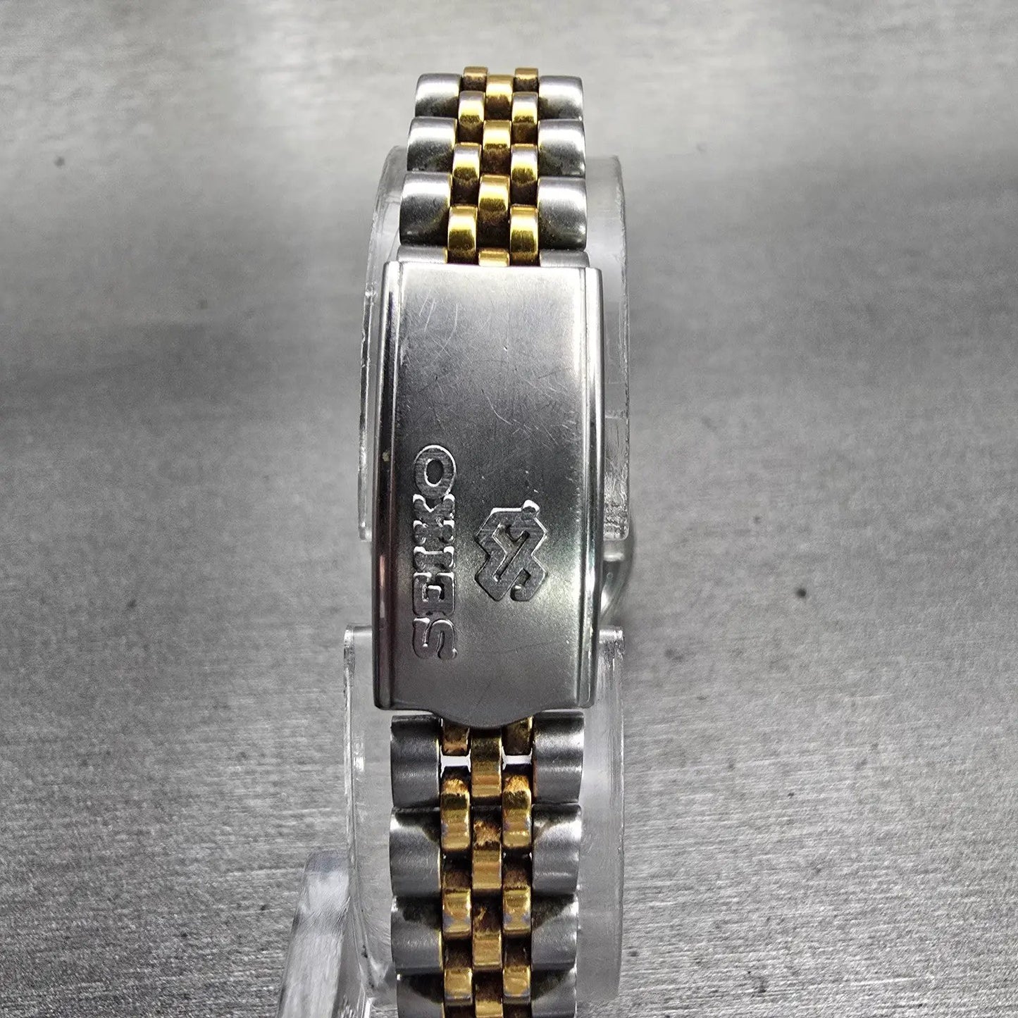 Seiko SQ Watch Women 24mm Silver Dial Two Tone Daydate Round 3Y03-0169 New Batt7