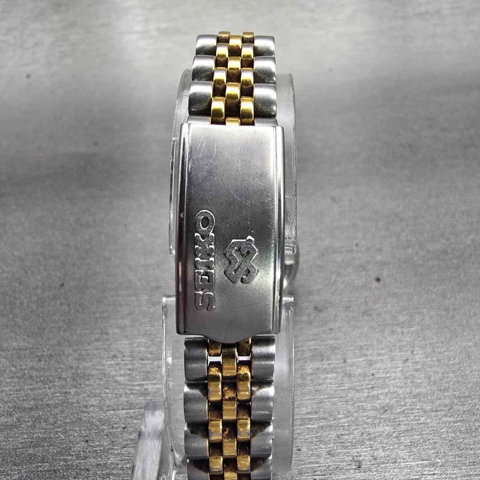 Seiko SQ Watch Women 24mm Silver Dial Two Tone Daydate Round 3Y03-0169 New Batt7