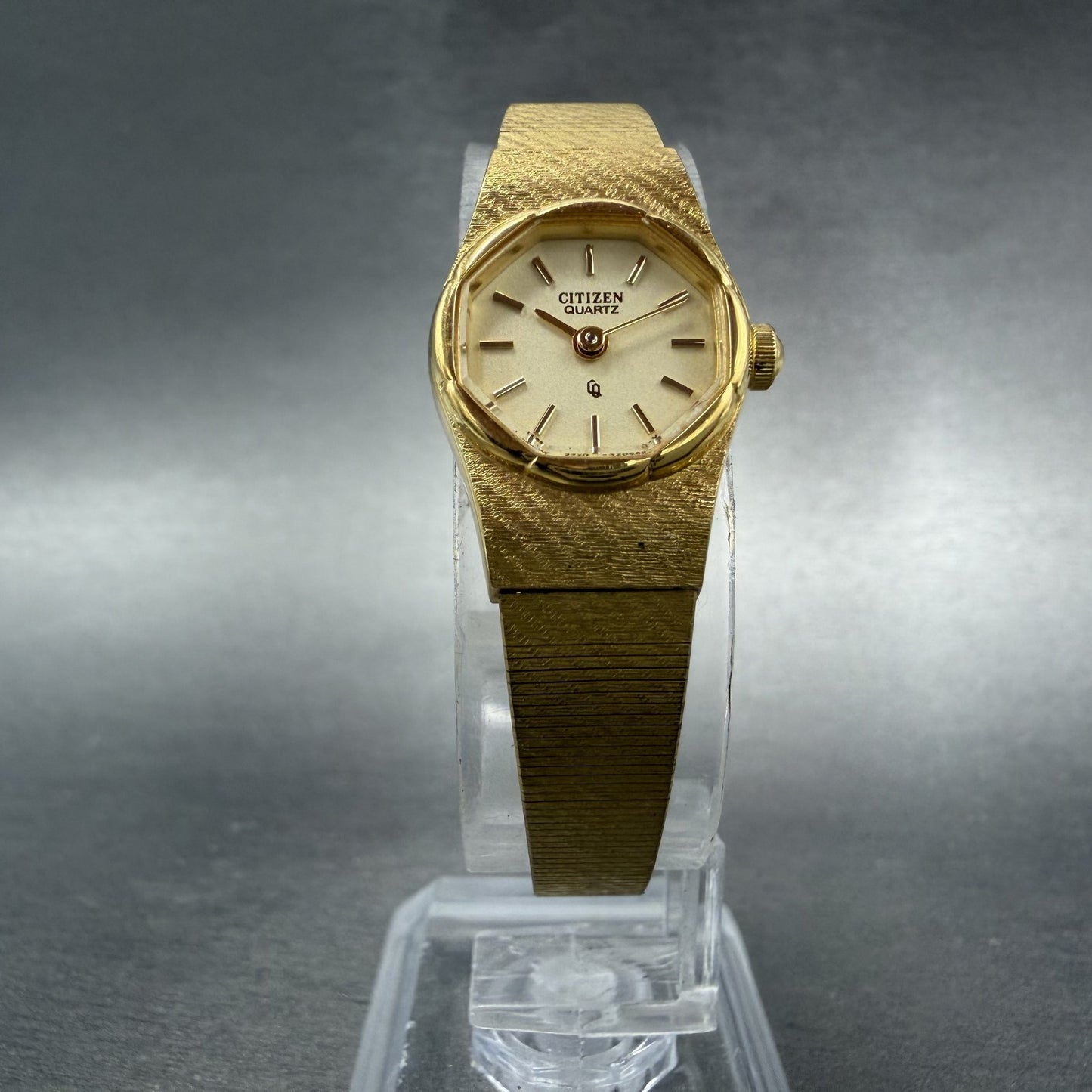 Citizen CQ Watch Women 17mm Champagne Dial Gold Tone Round 3220-320514 New Batt5
