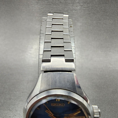 Seiko Automatic Watch Women 24mm Blue Dial Silver Tone Daydate 2706-0310 Runs