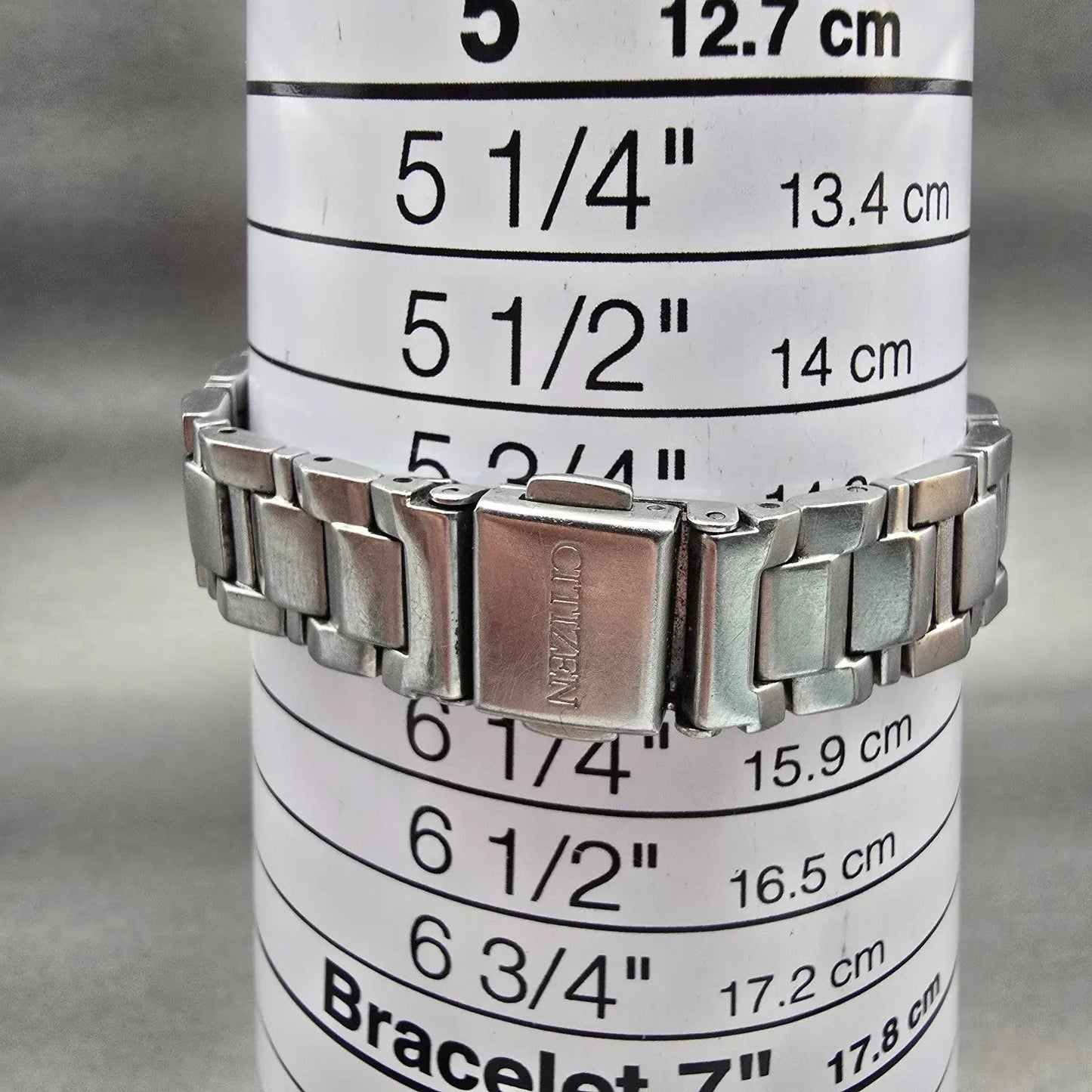 Citizen Eco-Drive Watch Women 28mm MOP Dial Date Gemmed E011-S055237 Works9