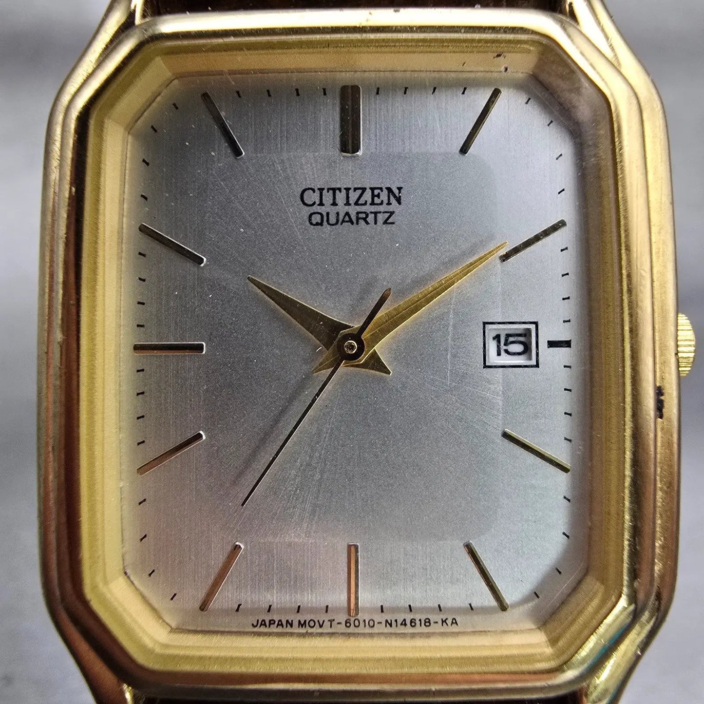Citizen Watch Men 28mm Silver Dial Gold Tone Date Rectangle 8010-S36998 New Batt1