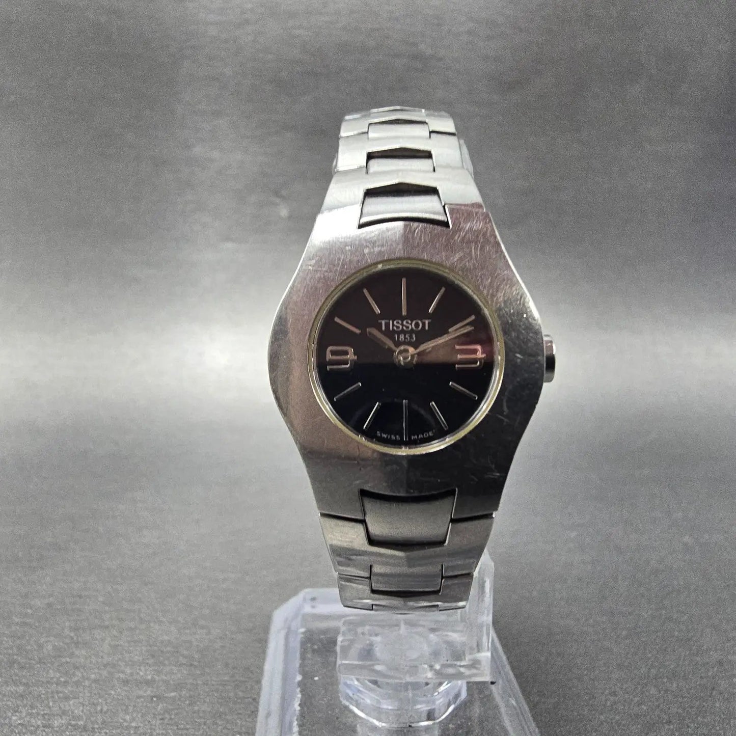 Tissot Watch Women 23mm Black Dial Silver Tone Round L520 New Battery W/box5