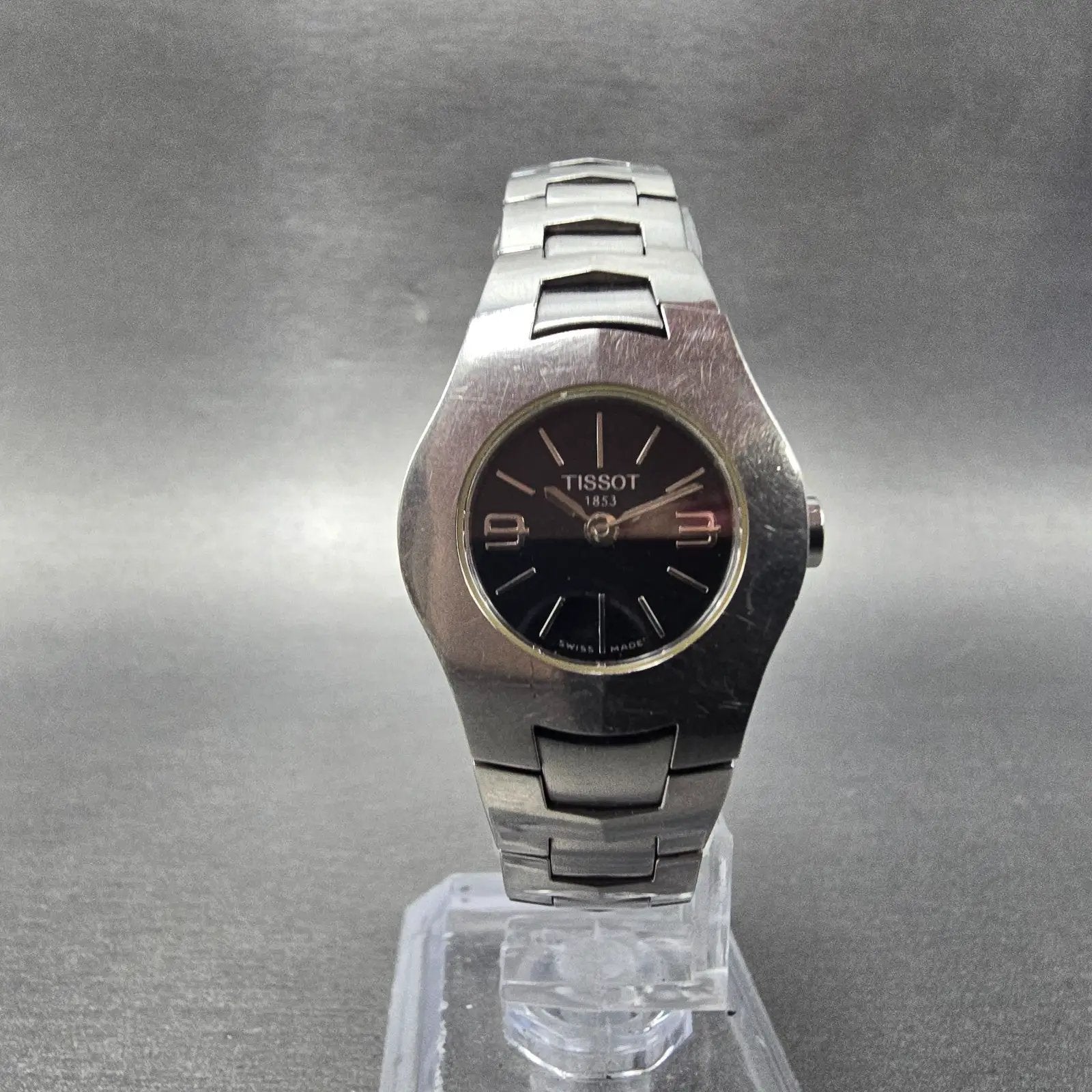 Tissot Watch Women 23mm Black Dial Silver Tone Round L520 New Battery W/box5