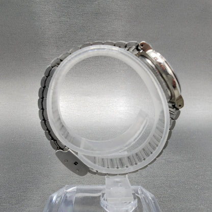 Seiko Alba Urban Watch Women 25mm White Dial Silver Tone Round NewBatt V401-0050