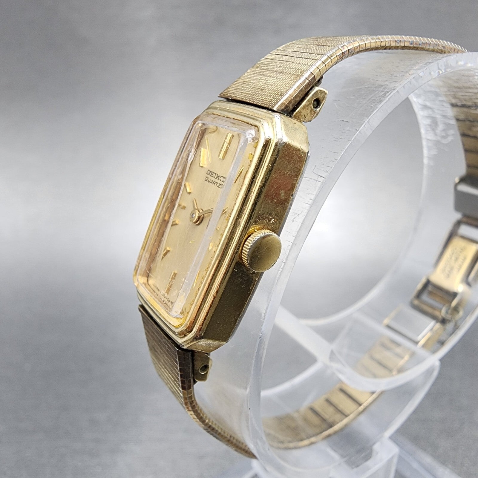 VTG Seiko Watch Women 13mm Gold Dial Gold Tone Rectangle 13205779 New Battery2