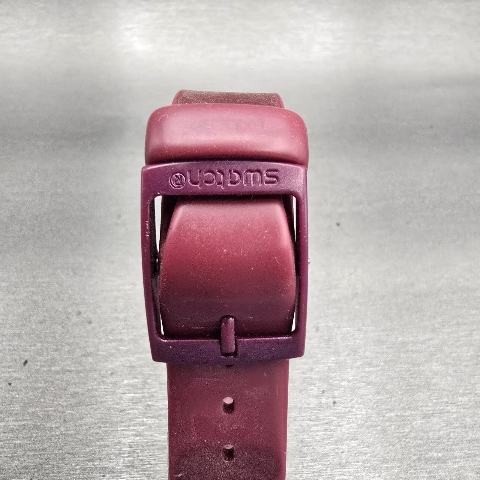 Swatch REDBAYA Watch Women Red Dial Red Tone Date Round GR405 New Battery7