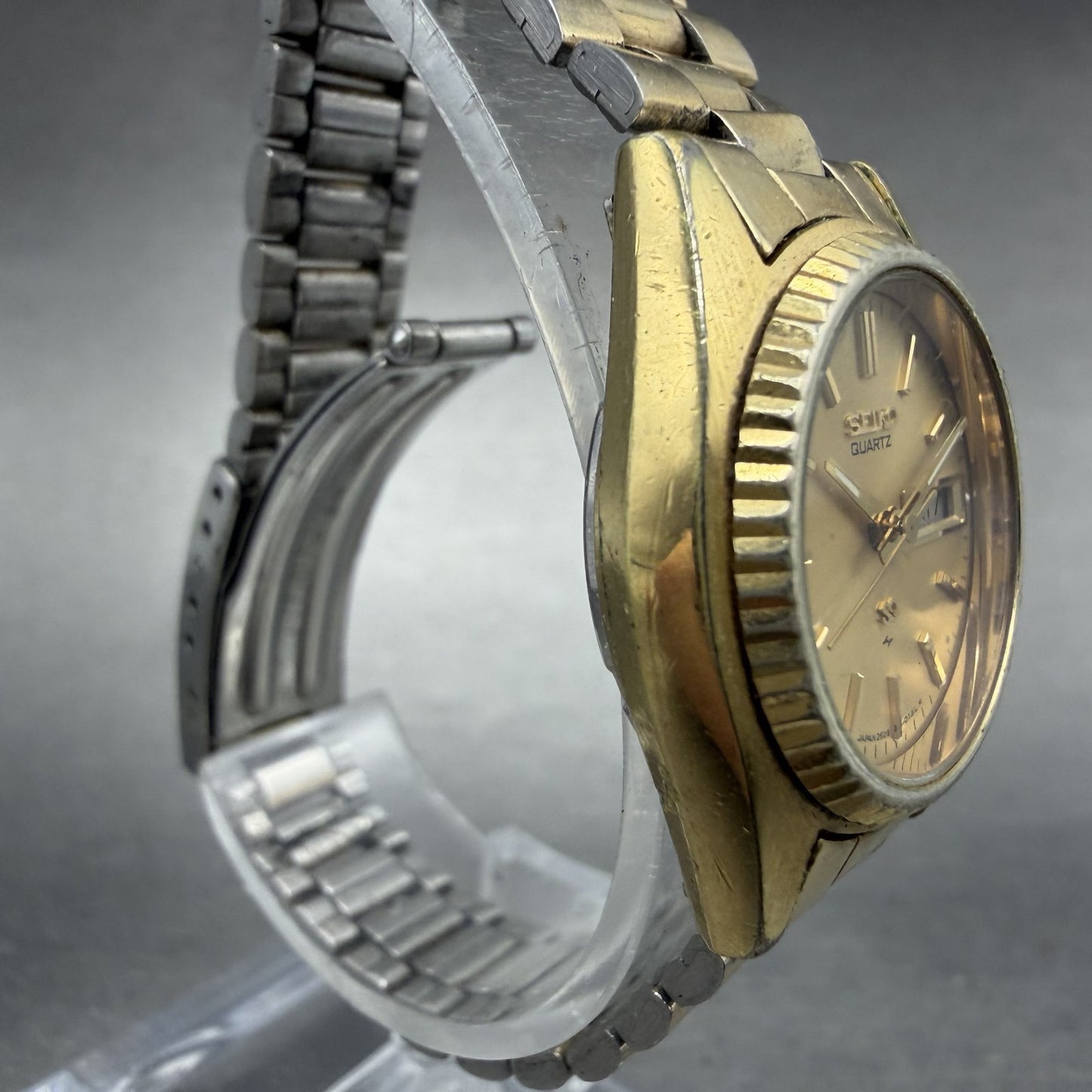 Seiko SQ Watch Women 25mm Champagne Dial Gold Tone Daydate 2626-0159 New Battery3