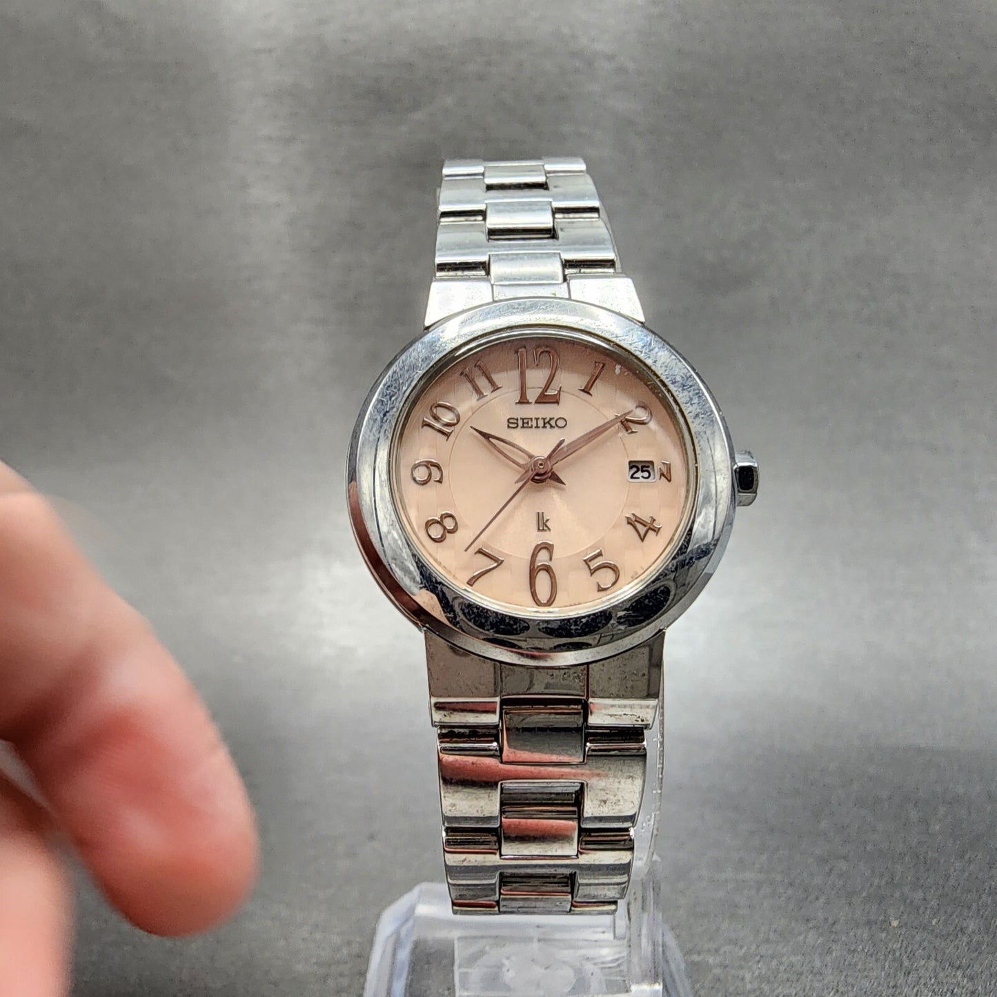 Seiko Lukia Watch Women 26mm Pink Dial Silver Tone Date 7n820cn0 New Battery5