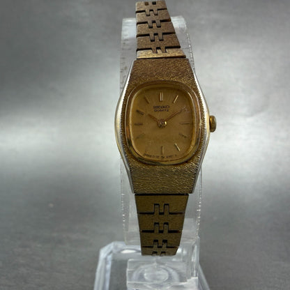 Seiko Watch Women 17mm Champagne Dial Gold Tone Rectangle 2Y00-5659 New Battery5